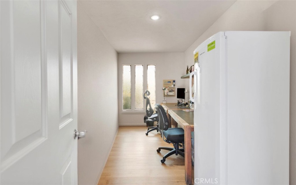 18199 Kalin Ranch Drive Victorville, CA 92395 - Photo 20 of 31 a view of a room with gym equipment