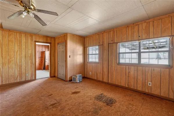 $229,900 | 600 East William Joel Bryan Parkway, Bryan, TX 77803