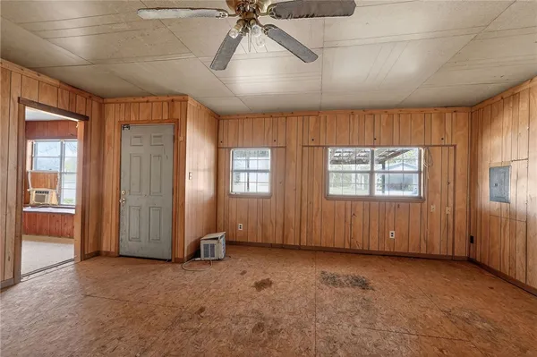 $229,900 | 600 East William Joel Bryan Parkway, Bryan, TX 77803