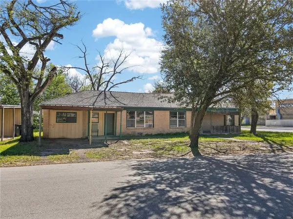 $229,900 | 600 East William Joel Bryan Parkway, Bryan, TX 77803