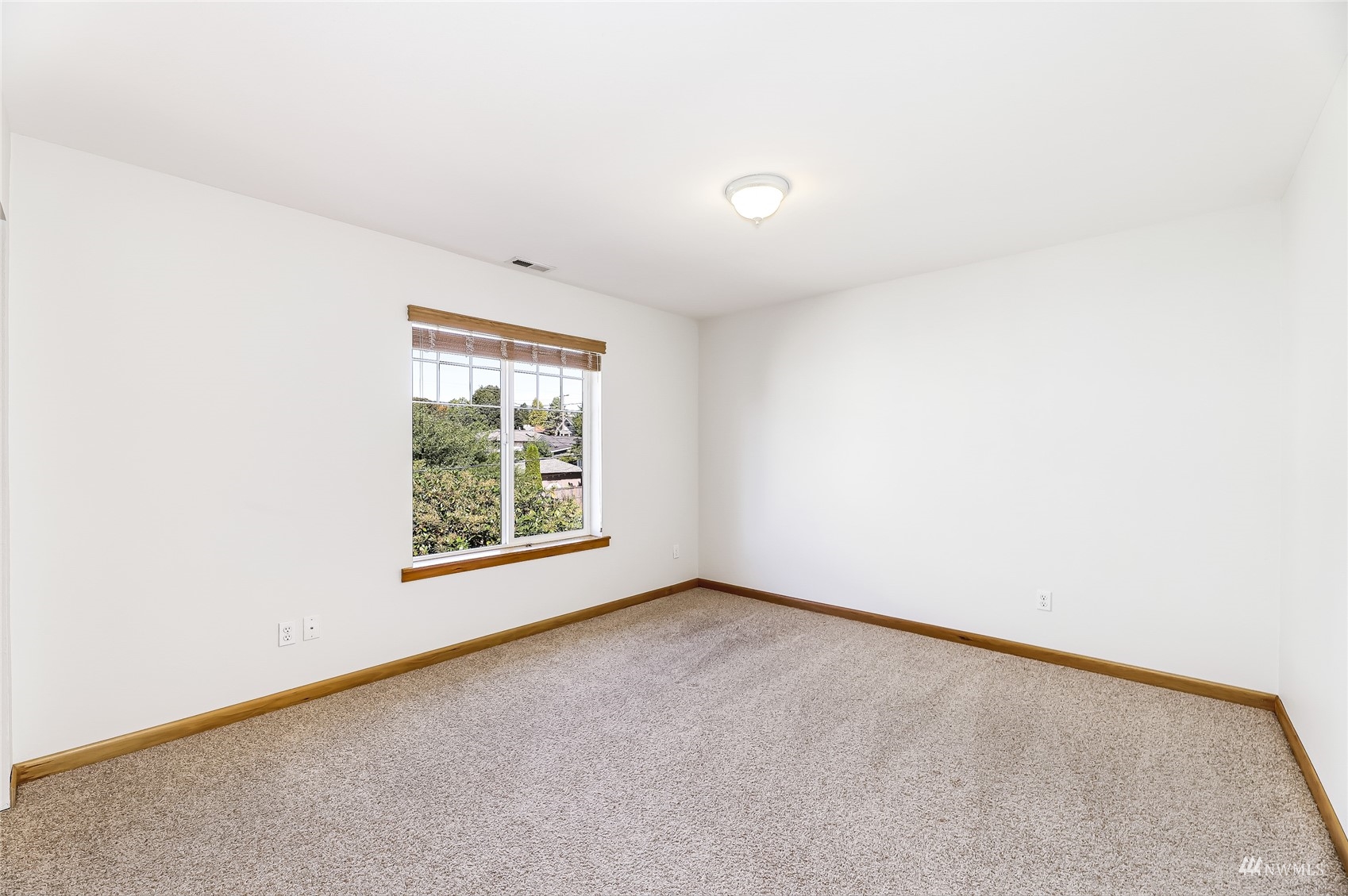 5626 45th Avenue Southwest Seattle, WA 98136 - Photo 20 of 23 Gallery Image 20