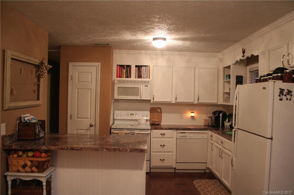 139 Miller Farm Road Statesville, NC 28625 - Photo 2 of 10