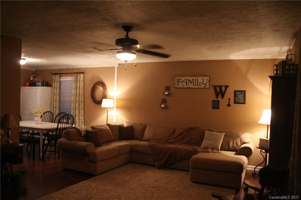 139 Miller Farm Road Statesville, NC 28625 - Photo 3 of 10