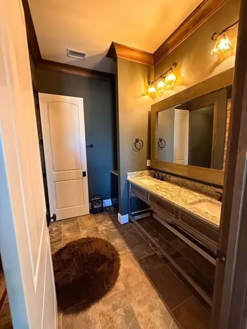 $3,800,000 | 7598 Campbell's Corner Road, Macedonia, IL 62860