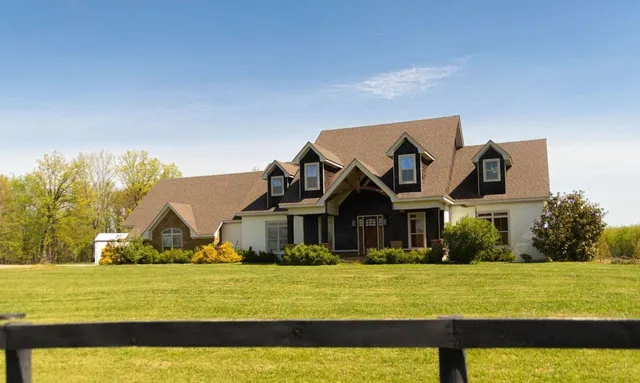 $3,800,000 | 7598 Campbell's Corner Road, Macedonia, IL 62860