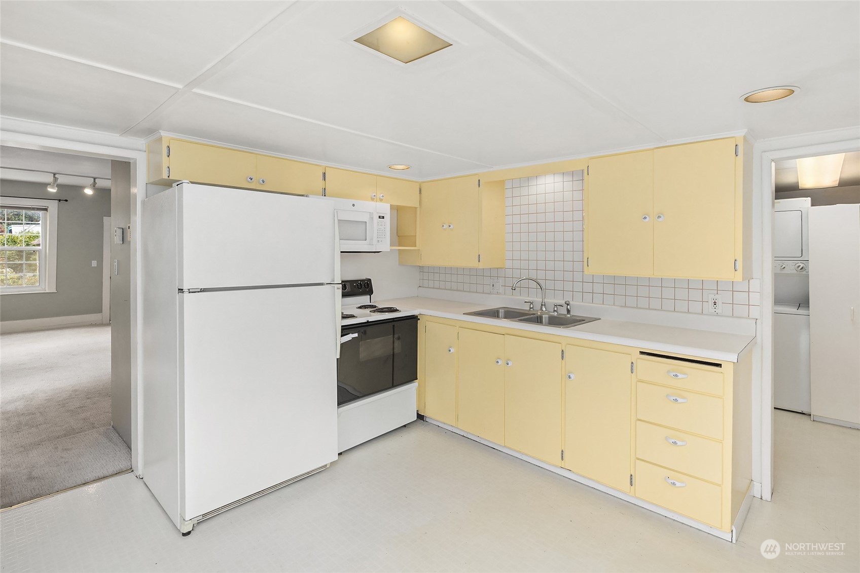 742 North 71st Street Seattle, WA 98103 - Photo 13 of 21 Gallery Image 13