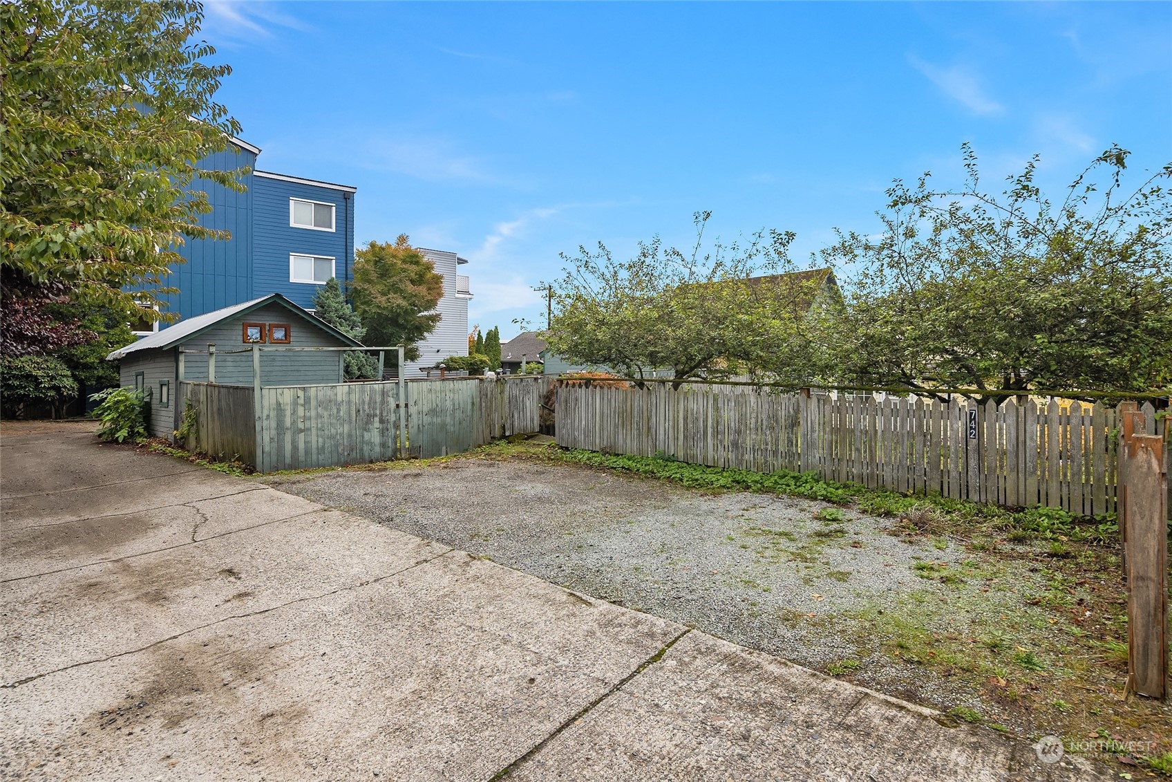 742 North 71st Street Seattle, WA 98103 - Photo 20 of 21 Gallery Image 20