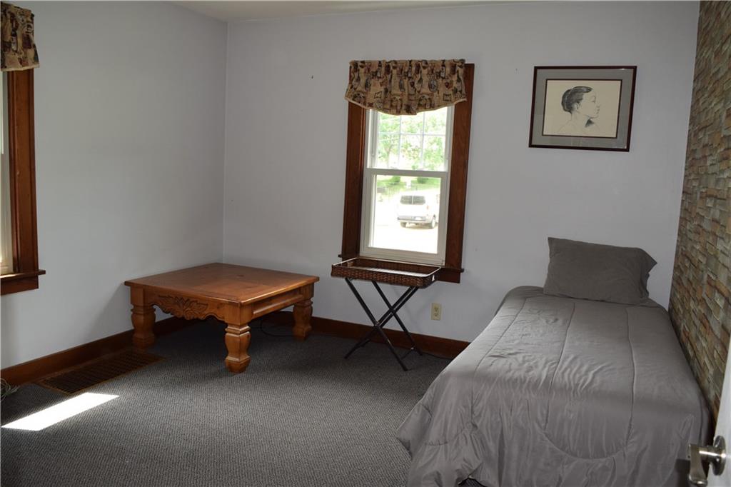 1007 Thorn Run Road Coraopolis, PA 15108 - Photo 17 of 25 Gallery Image 17