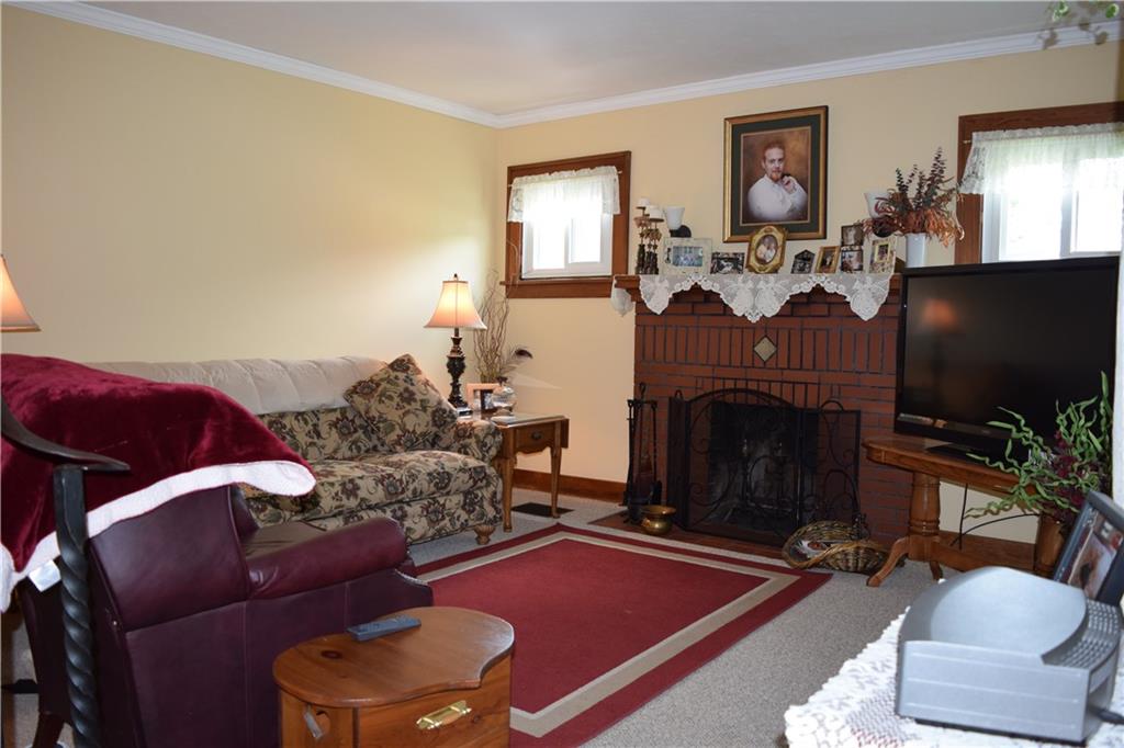 1007 Thorn Run Road Coraopolis, PA 15108 - Photo 8 of 25 Gallery Image 8