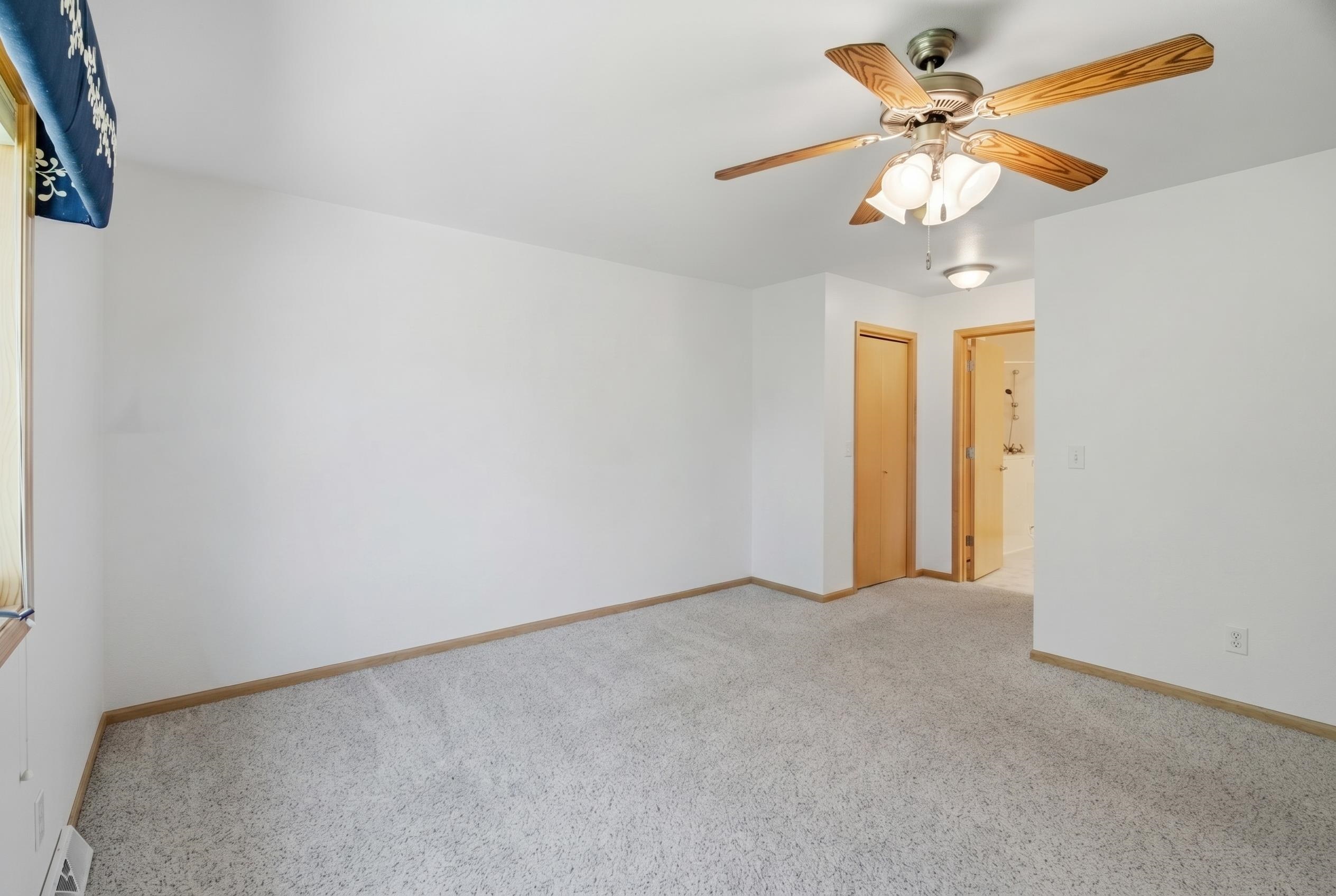 2146 Point Comfort Road Oshkosh, WI 54902 - Photo 38 of 66