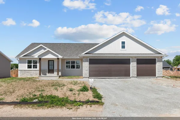 $473,900 | N3975 Deere Drive, Kaukauna, WI 54130