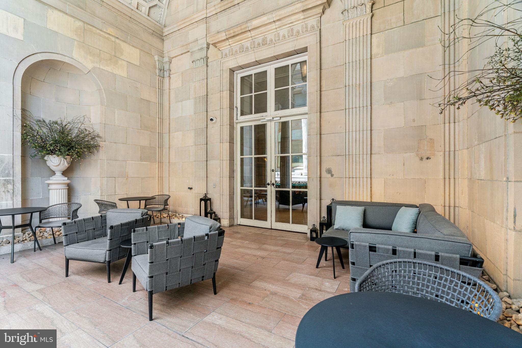 875 Sansom Street, Unit 1503 Philadelphia, PA 19107 - Photo 28 of 34