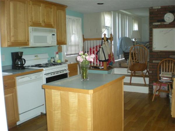288 Holly Road Marshfield, MA 02050 - Photo 2 of 3 Gallery Image 2