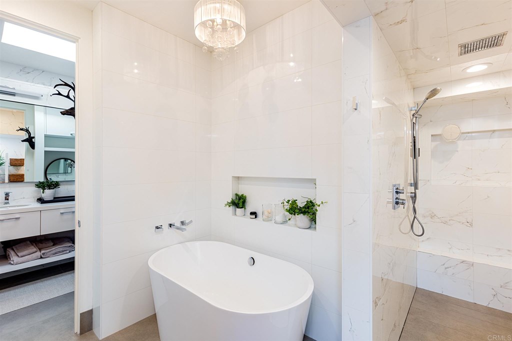 12894 Via Latina Del Mar, CA 92014 - Photo 16 of 20