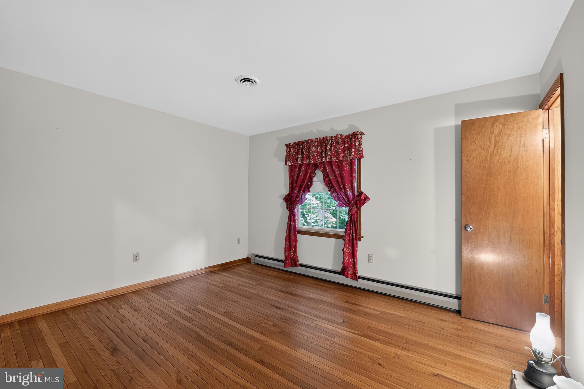 9810 Woodsboro Road Frederick, MD 21701 - Photo 23 of 32