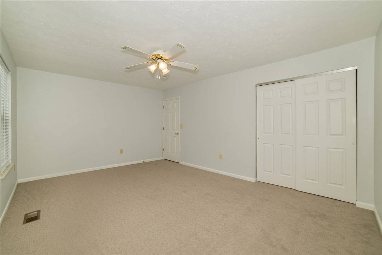 1419 Cayton Road Florence, KY 41042 - Photo 17 of 25 Gallery Image 17
