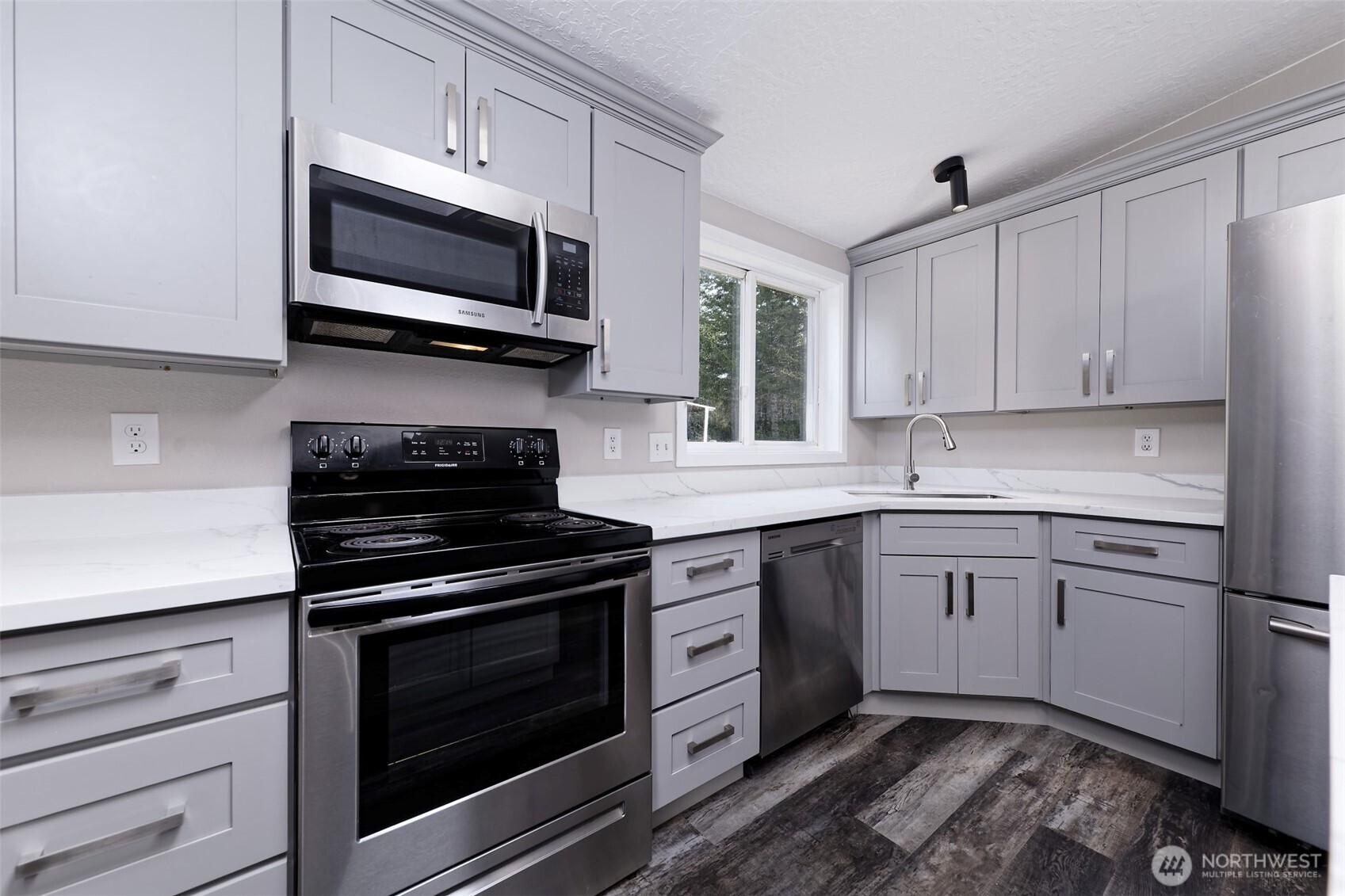 4080 West Shelton Matlock Road Shelton, WA 98584 - Photo 14 of 35
