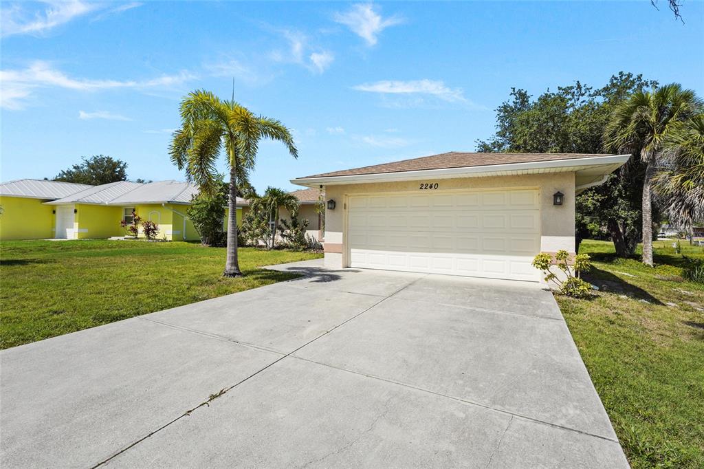 2240 Gentian Road Venice, FL 34293 - Photo 16 of 51