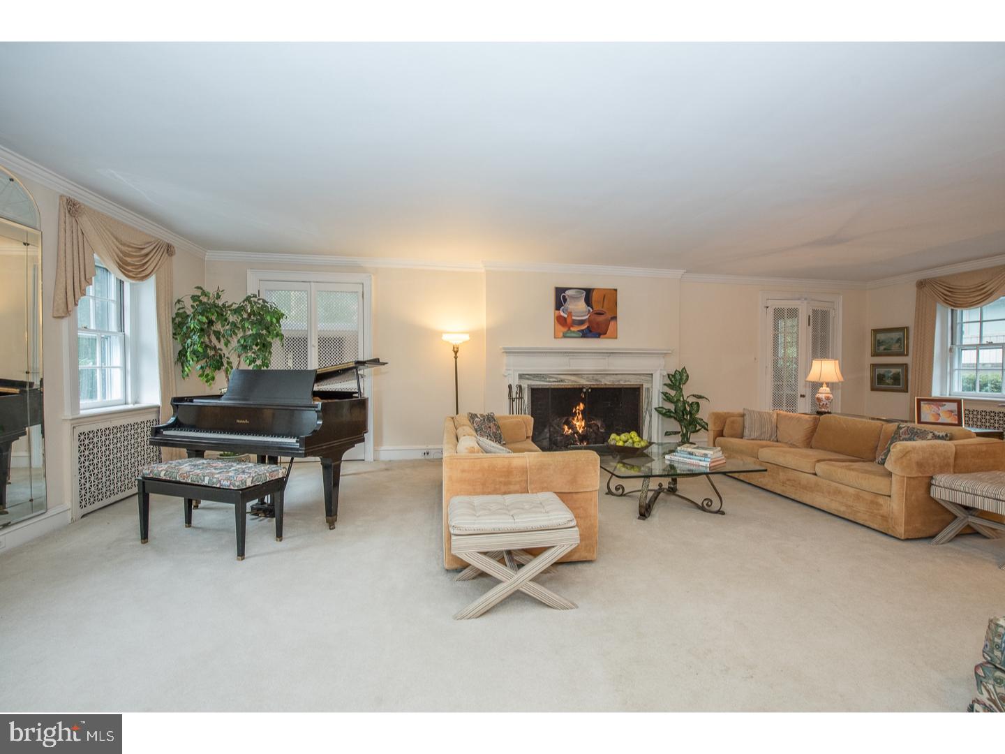 433 Warick Road Wynnewood, PA 19096 - Photo 4 of 17