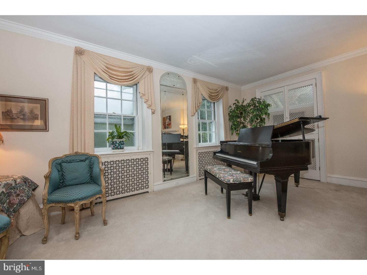 433 Warick Road Wynnewood, PA 19096 - Photo 8 of 17