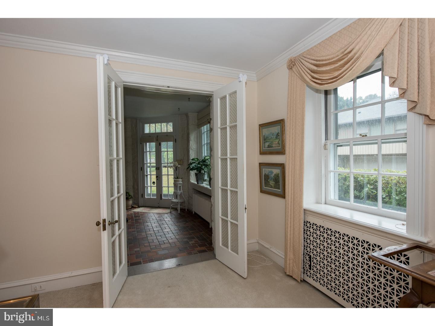 433 Warick Road Wynnewood, PA 19096 - Photo 9 of 17