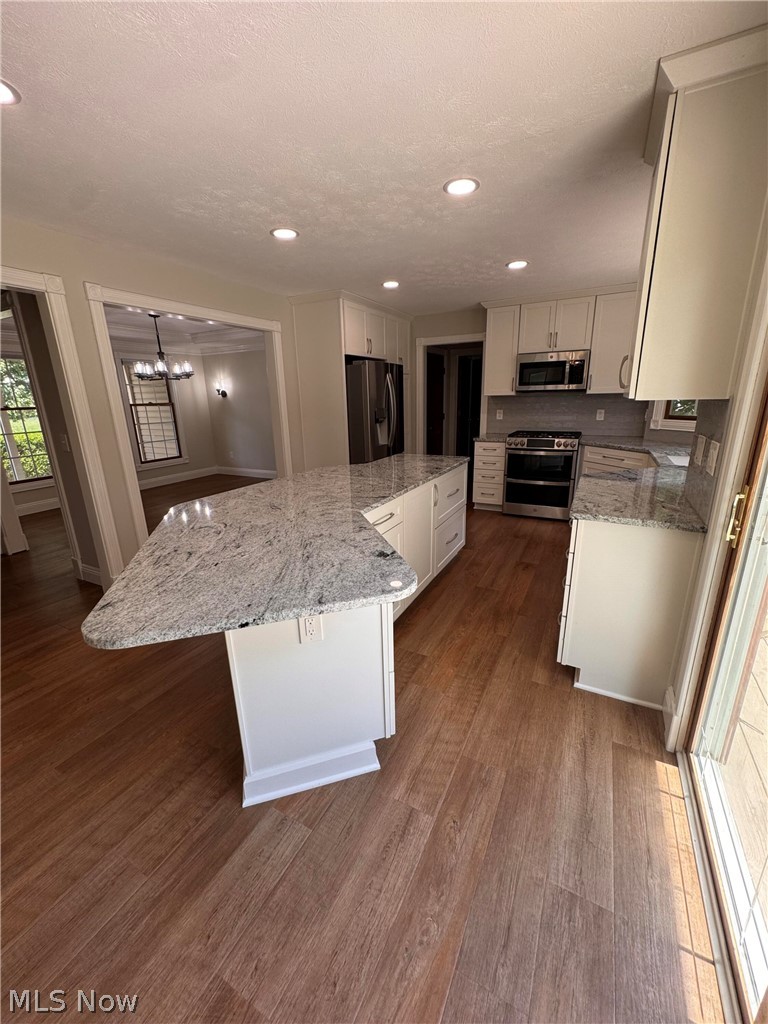 4764 Young Road Stow, OH 44224 - Photo 4 of 24