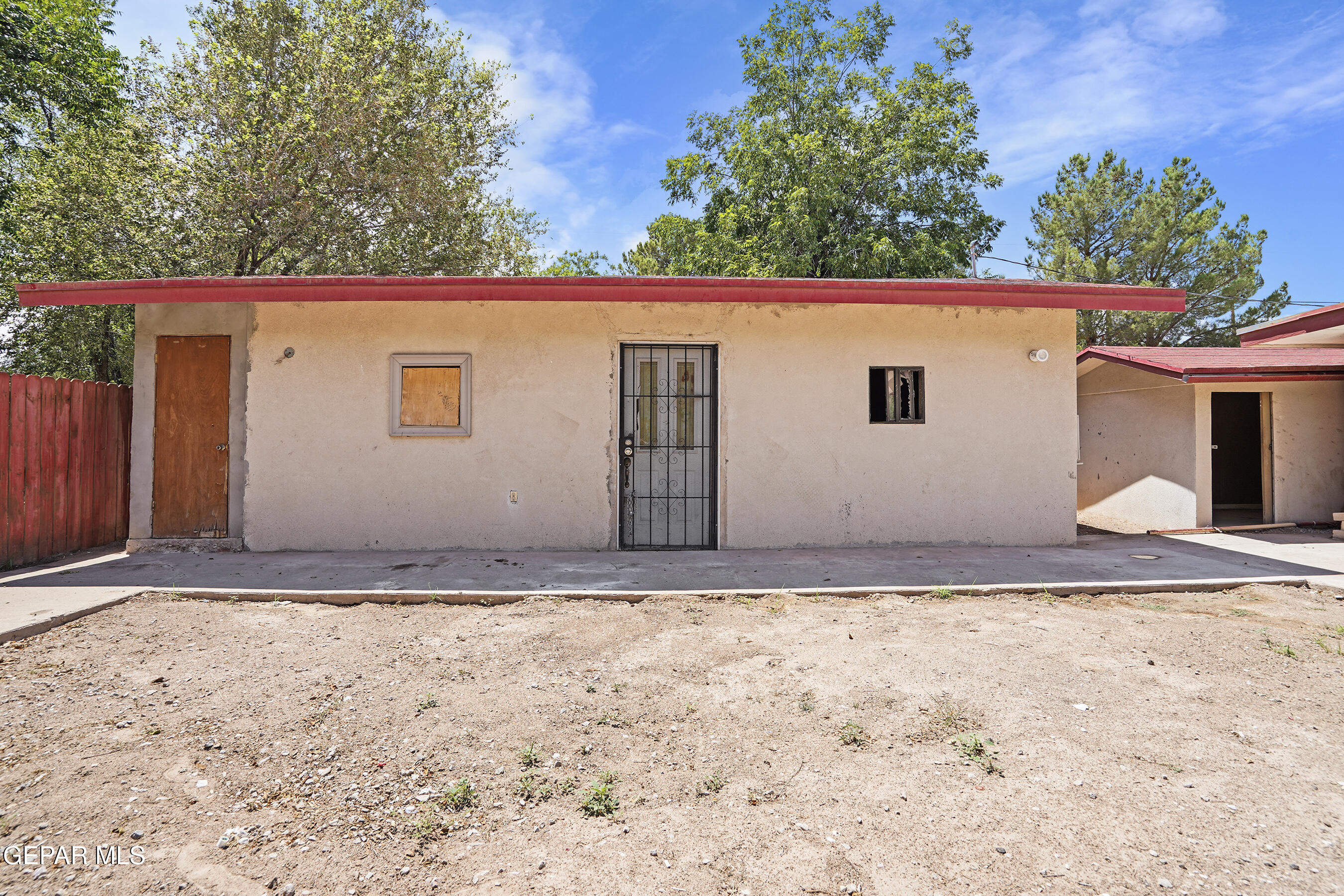 306 A Street Southwest Fabens, TX 79838 - Photo 31 of 37 a view of small yard