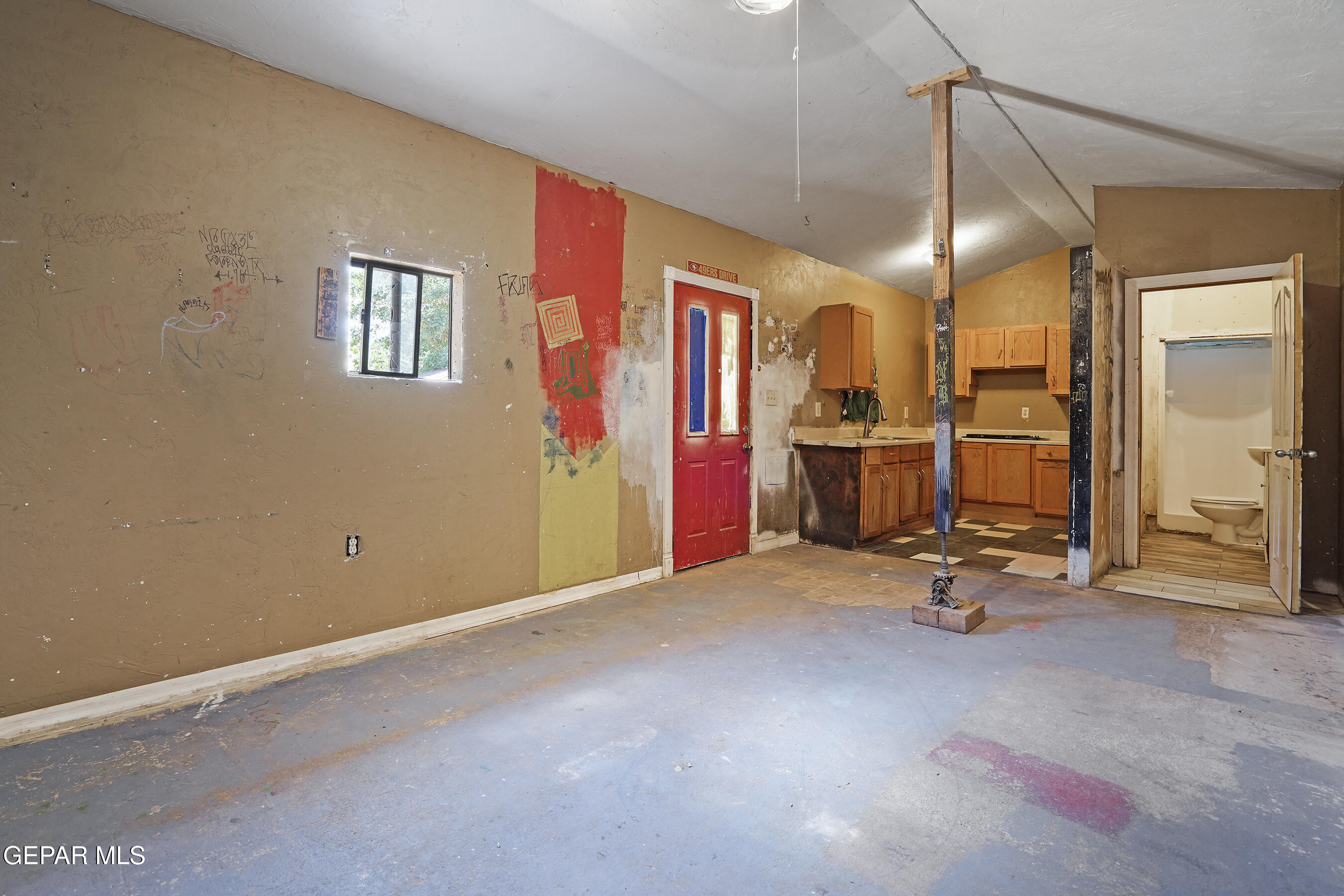 306 A Street Southwest Fabens, TX 79838 - Photo 33 of 37 a view of a room with gym equipment