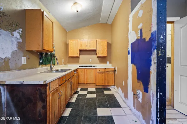 $150,000 | 306 A Street Southwest, Fabens, TX 79838