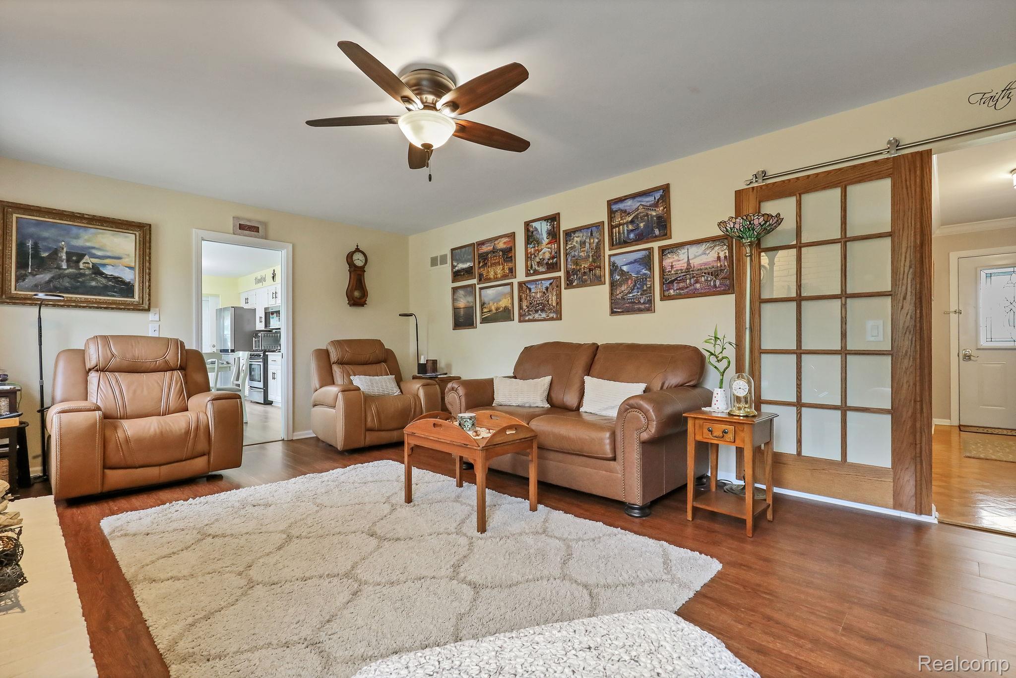 6070 Atlas Road Grand Blanc, MI 48439 - Photo 8 of 43 5.jpeg