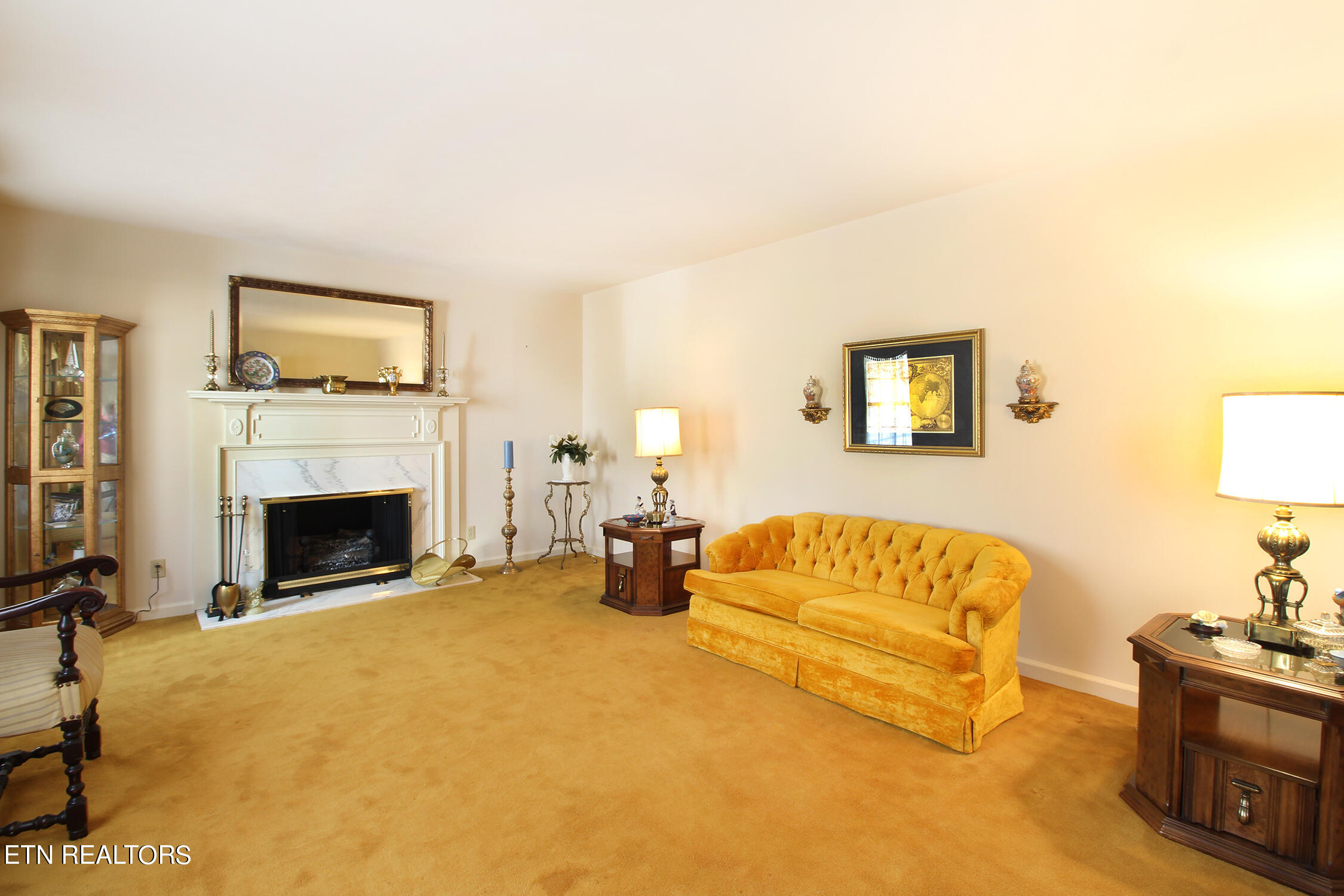 240 Island Ford Road Rocky Top, TN 37769 - Photo 26 of 60 Living Room