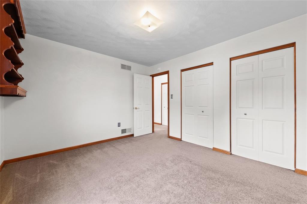 5 Kalyn Court Irwin, PA 15642 - Photo 35 of 40 3rd Bedroom nice closet space
