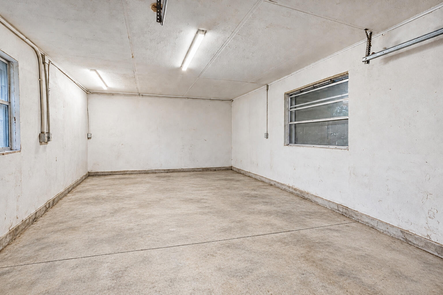 949 Laurel Road North Palm Beach, FL 33408 - Photo 22 of 53 Detached Garage