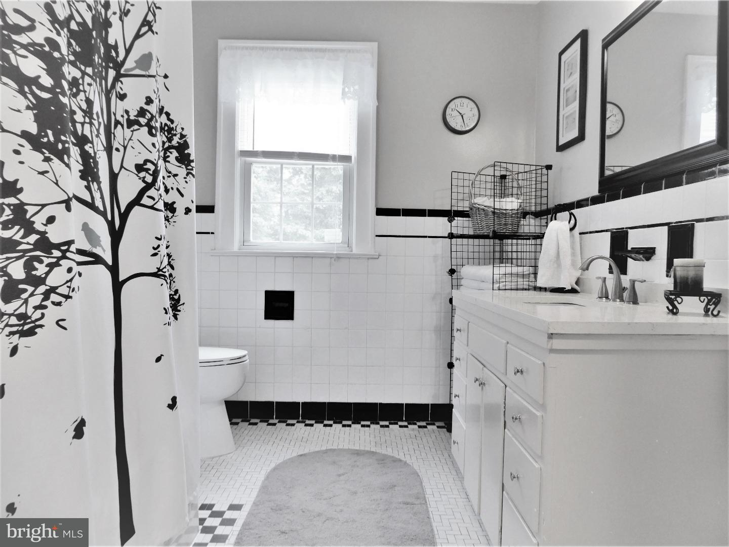 2734 Quakerbridge Road Hamilton, NJ 08619 - Photo 12 of 23 Bathroom