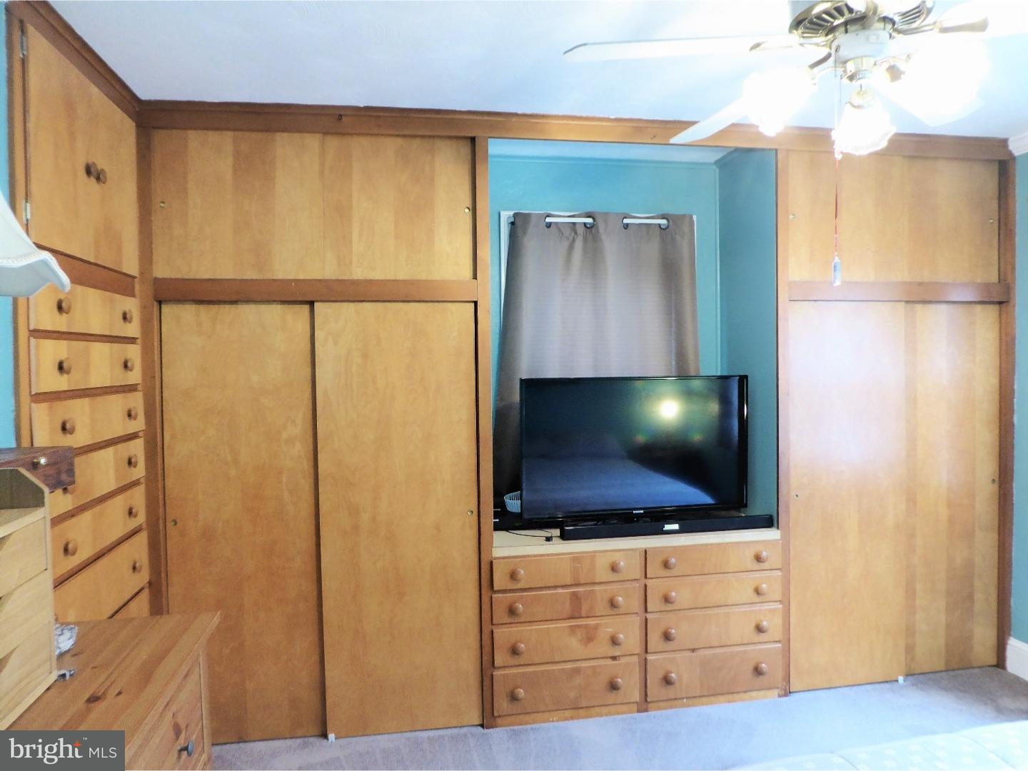 2734 Quakerbridge Road Hamilton, NJ 08619 - Photo 16 of 23 Bedroom - Main
