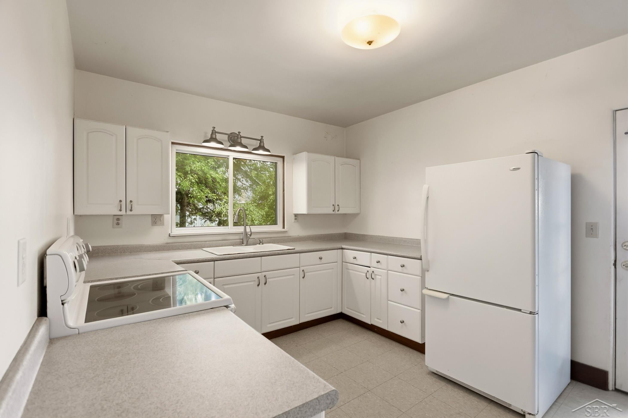 2775 Thayer Road Freeland, MI 48623 - Photo 6 of 32 Gallery Image 6