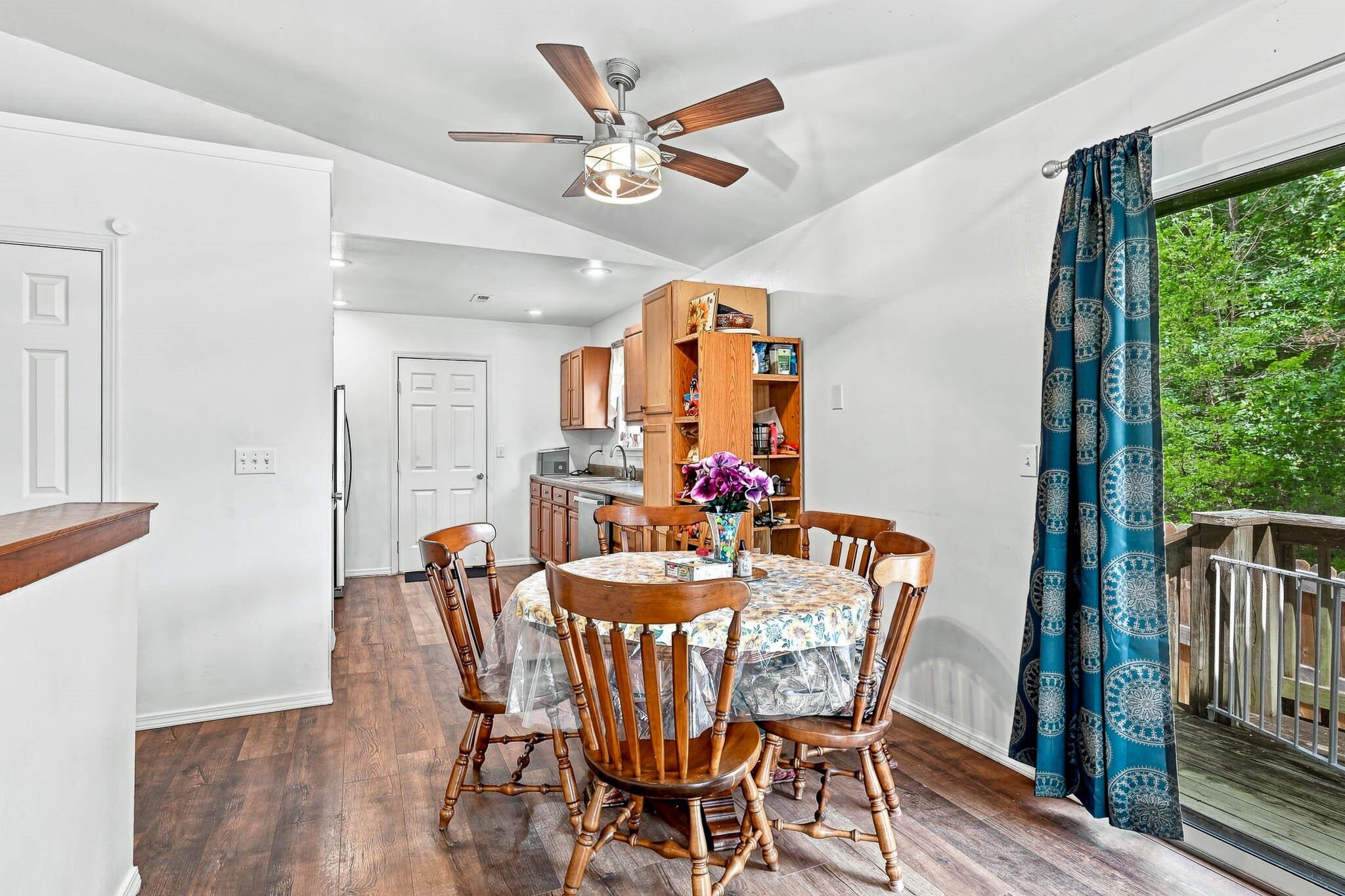 289 Fox Ridge Road Branson, MO 65616 - Photo 4 of 32 10-Fox_Ridge_006