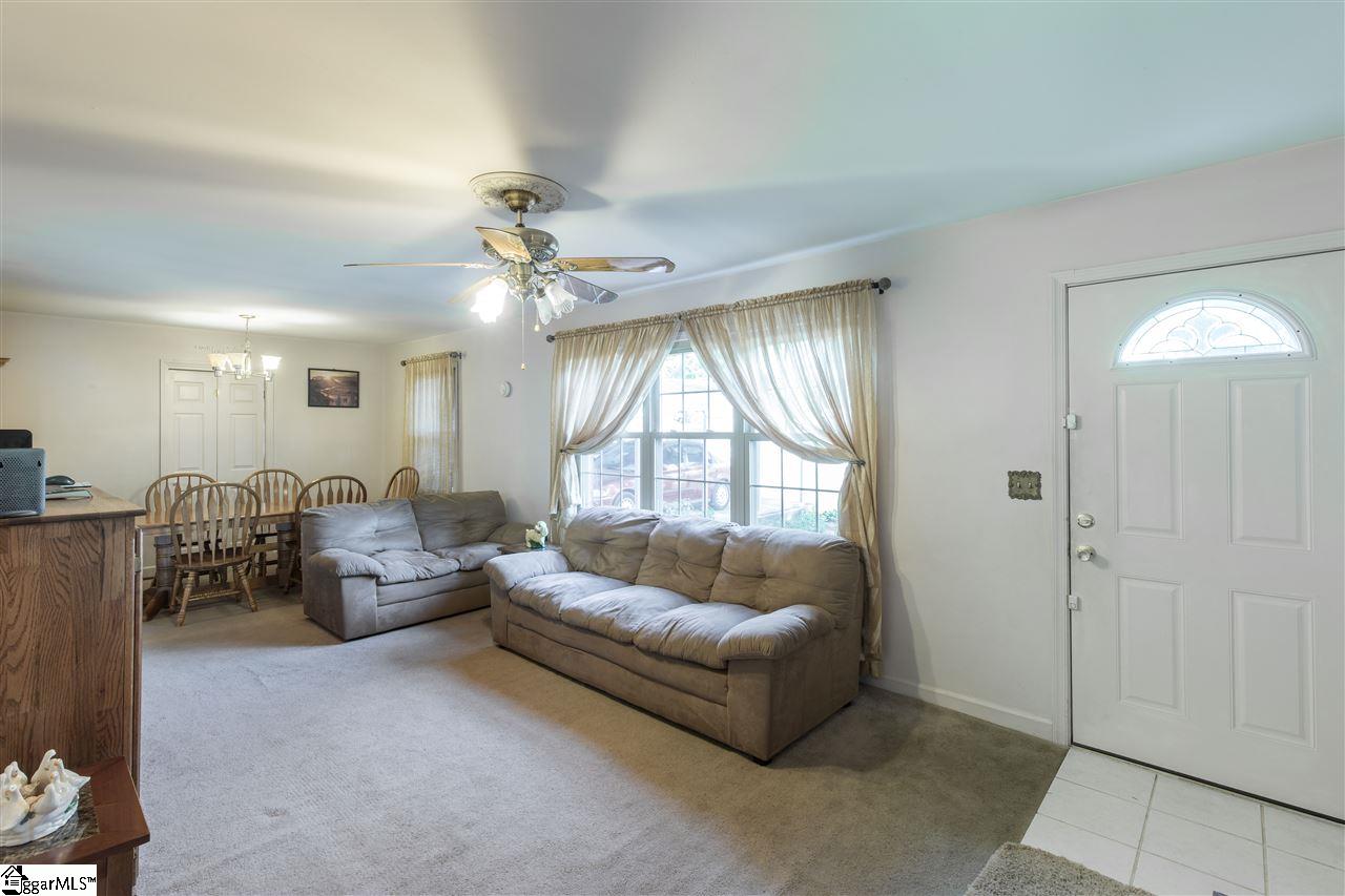 10 Ray Street Greenville, SC 29611 - Photo 2 of 23