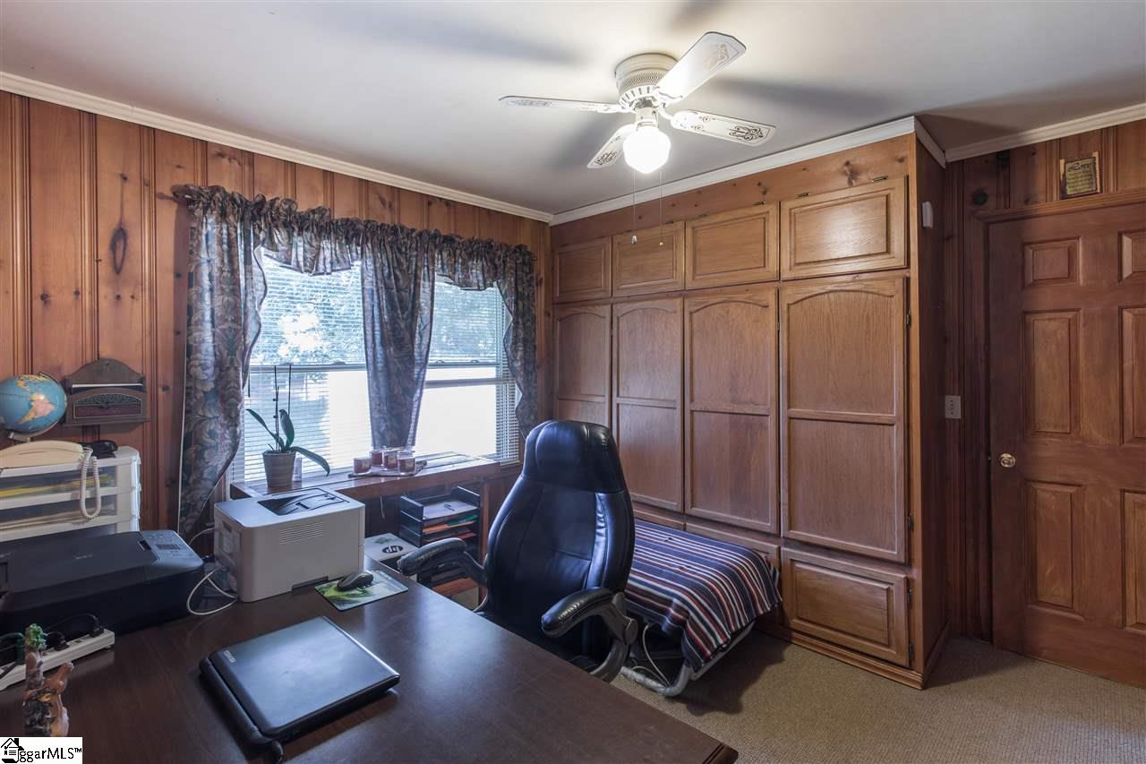 10 Ray Street Greenville, SC 29611 - Photo 11 of 23