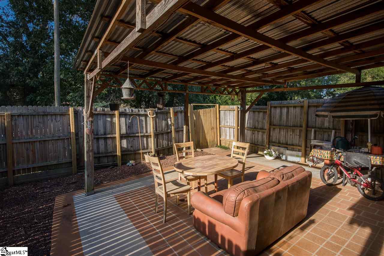 10 Ray Street Greenville, SC 29611 - Photo 4 of 23