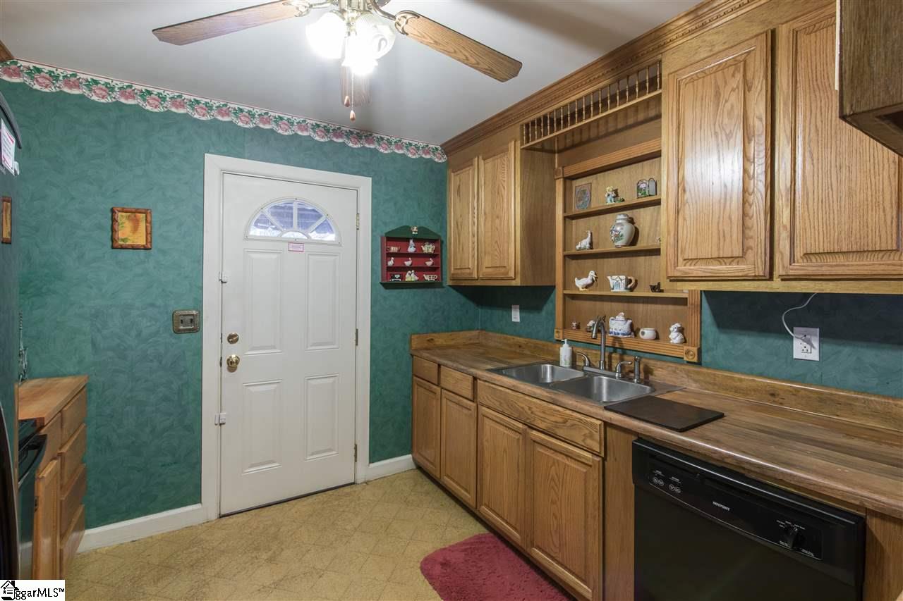 10 Ray Street Greenville, SC 29611 - Photo 7 of 23