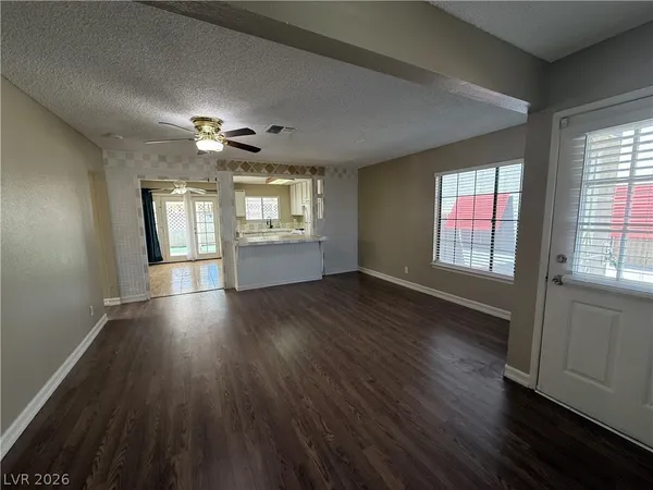 $1,695 | 1912 Harvest Drive, Las Vegas, NV 89108