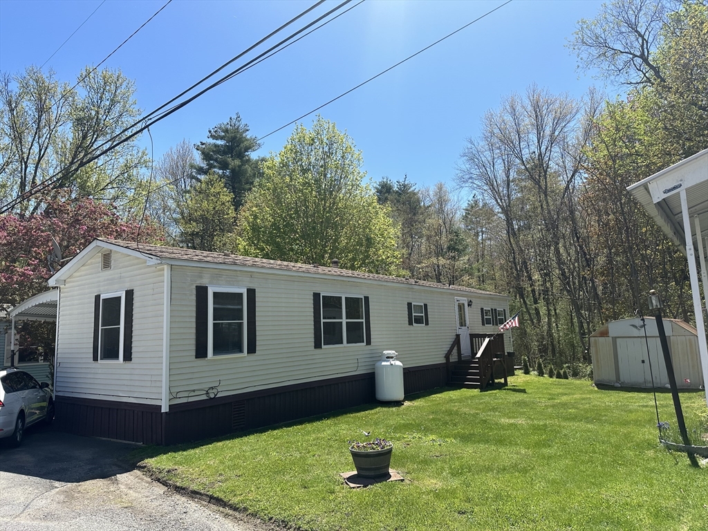 42 Adams Road, Unit 3 Greenfield, MA 01301 - Photo 3 of 31 Gallery Image 3