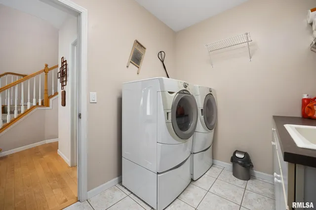 $425,000 | 10717 North Alex Drive, Peoria, IL 61615