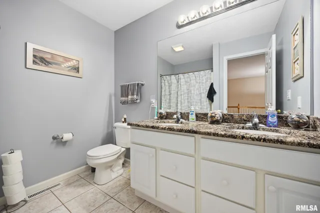 $425,000 | 10717 North Alex Drive, Peoria, IL 61615