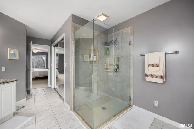 $425,000 | 10717 North Alex Drive, Peoria, IL 61615