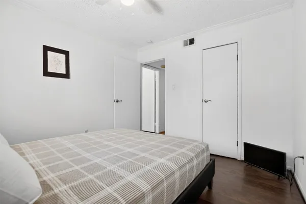 $105,000 | 3770 Loverswood Drive, Unit 610, Houston, TX 77014