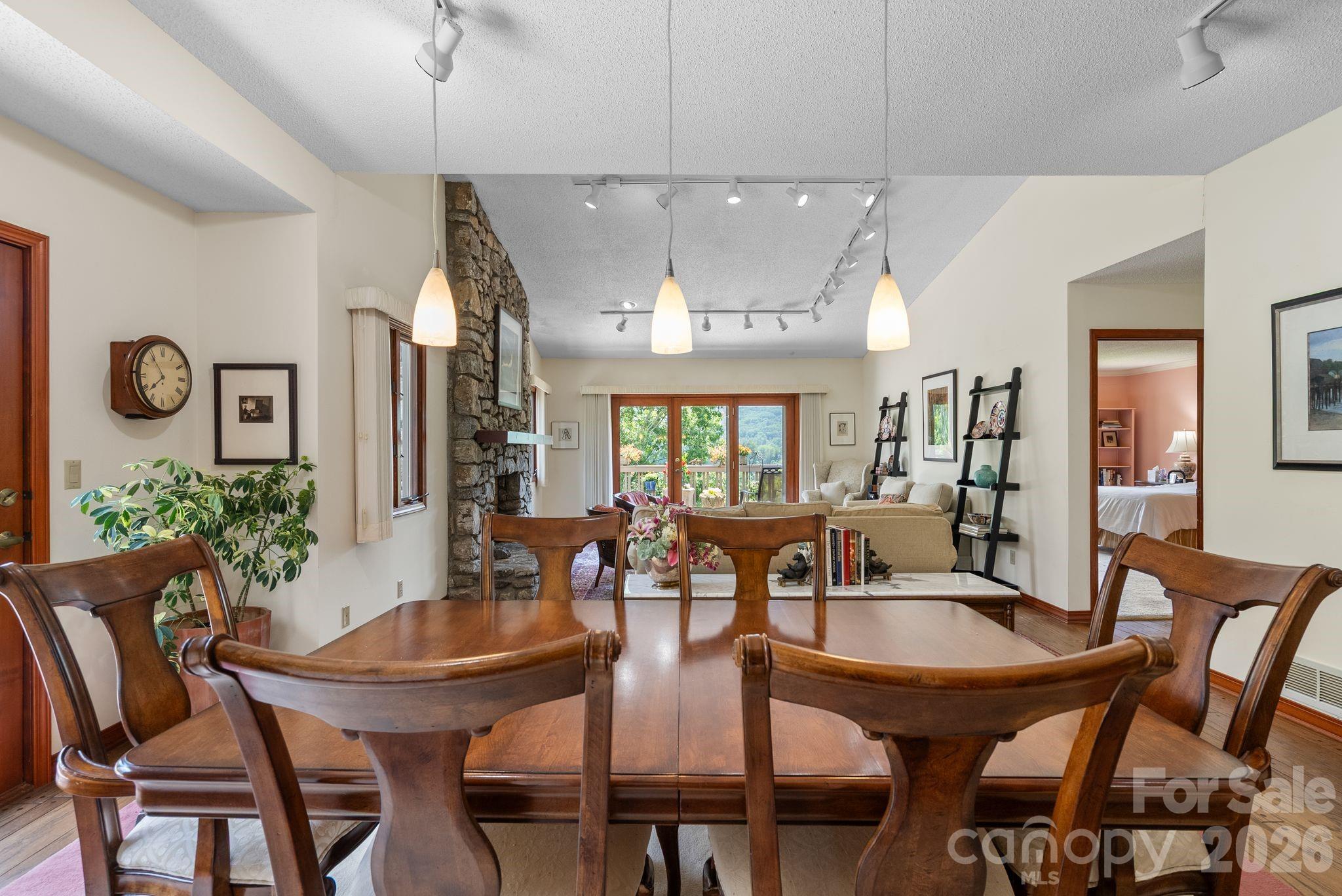 48 Stony Ridge Asheville, NC 28804 - Photo 7 of 38