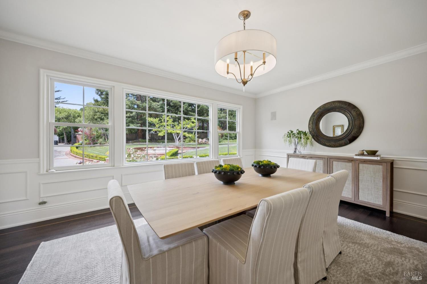 110 Mountain View Avenue San Rafael, CA 94901 - Photo 24 of 83 Light filled dining room.