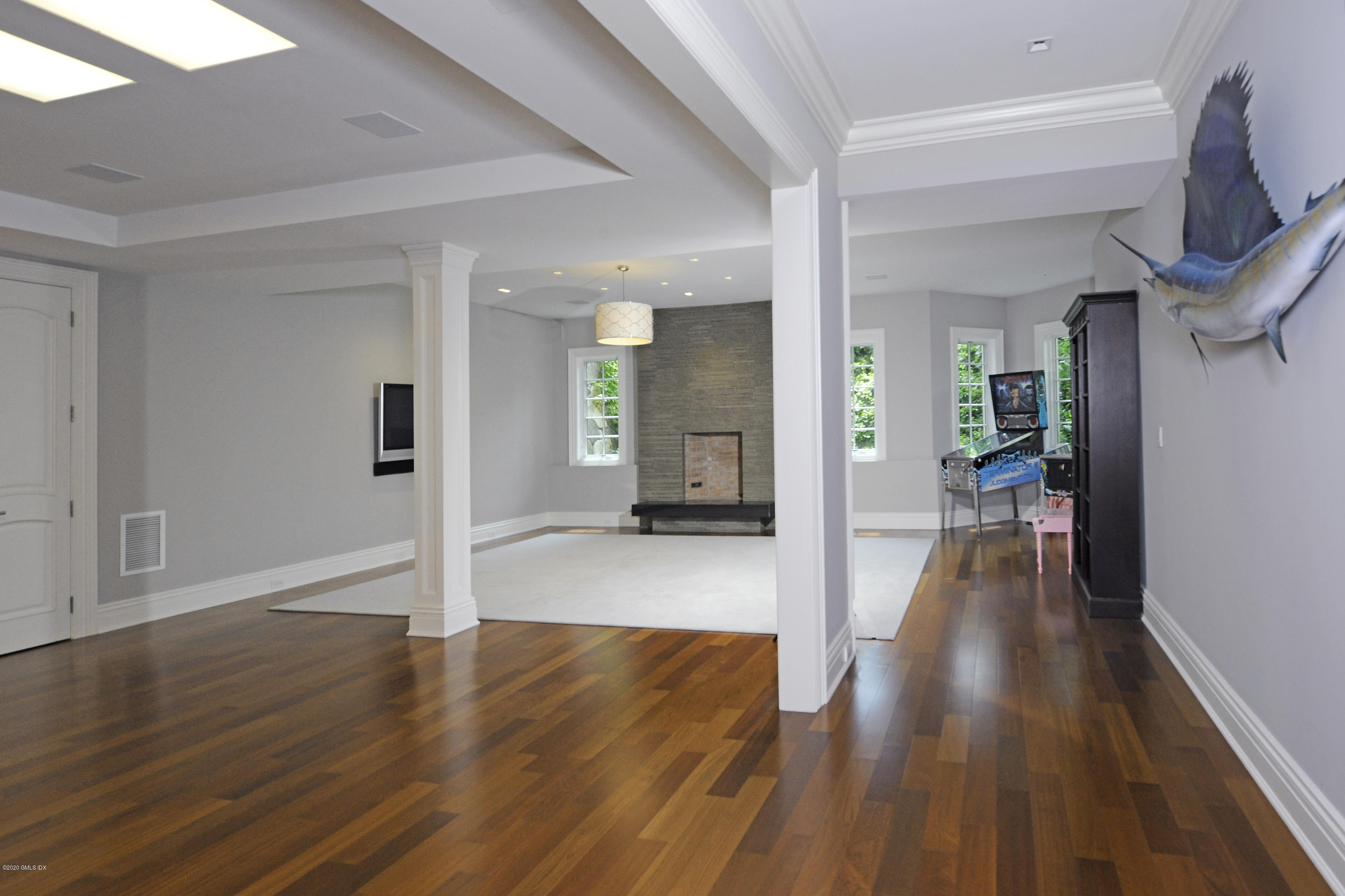 29 Doubling Road Greenwich, CT 06830 - Photo 21 of 26 a view of a hallway view with wooden floor and furniture